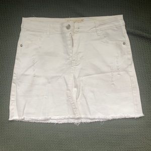 White denim skirt
